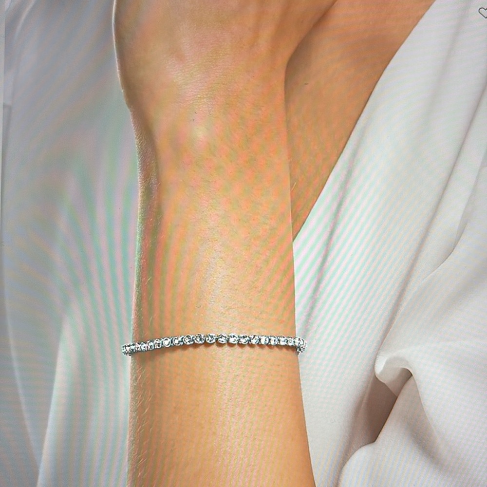 NWT Authentic Stamped Swarovski Imber Emily White Crystals Tennis Bracelet - Picture 2 of 14